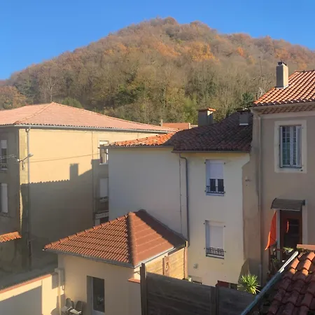 住宿加早餐酒店 D Hotes H 拉夫拉内