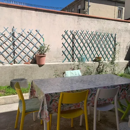 Alojamento de Acomodação e Pequeno-almoço D Hôtes H Lavelanet