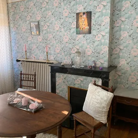 D Hôtes H Couette-café Lavelanet