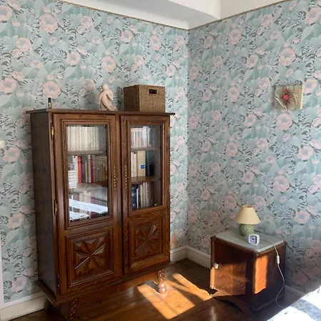 Alojamento de Acomodação e Pequeno-almoço D Hôtes H 3*